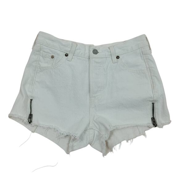 Levis Altered 501 Shorts White Button Fly Fringe Hem Women's 25 - Picture 1 of 6